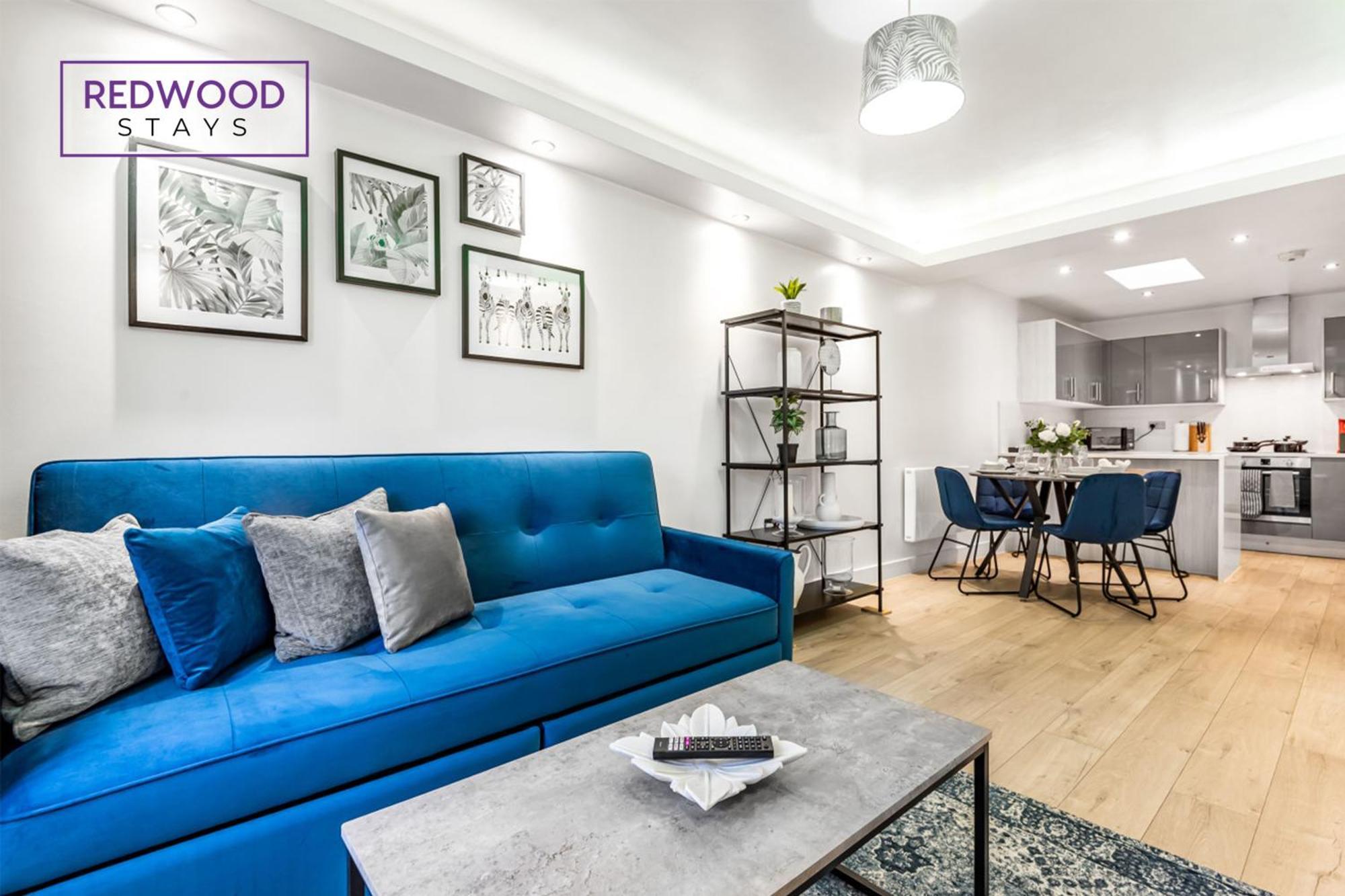 Redwood Stays: Corporate Town Center With Free Parking Apartment Aldershot