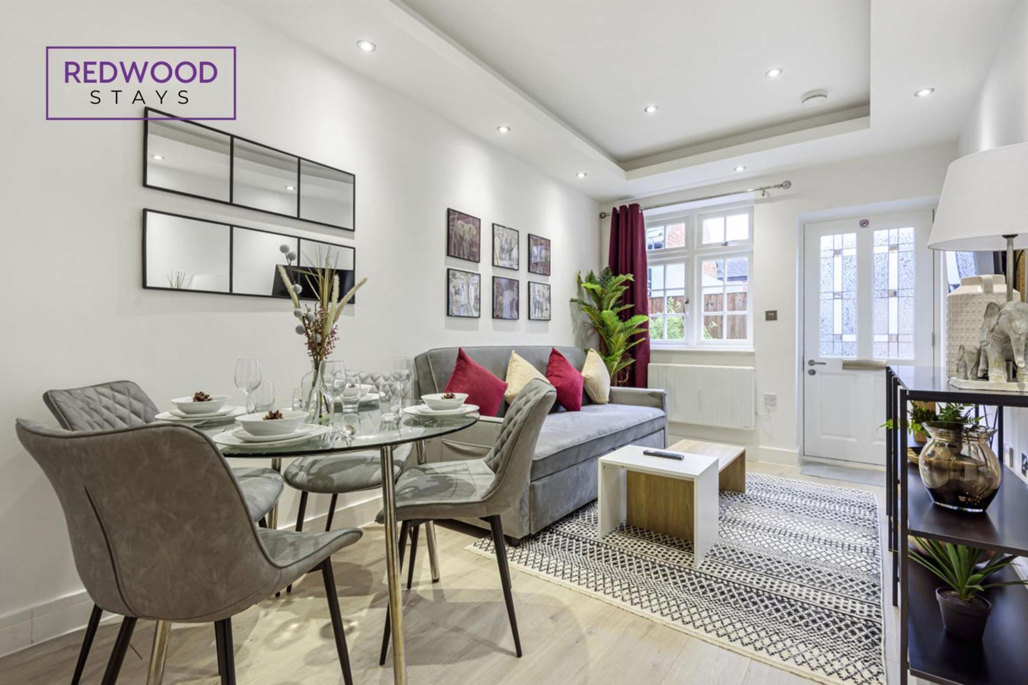 Apartment Redwood Stays: Corporate Town Center With Free Parking *